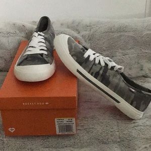 Rocket Dog “Jumpin Jack” sneakers